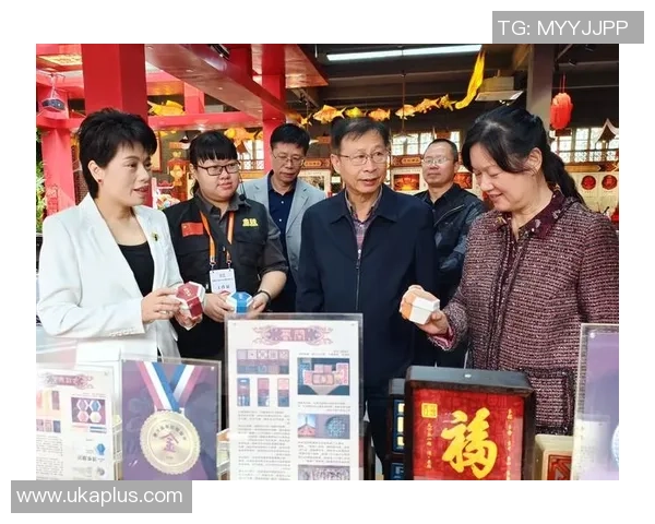 足球明星与唐卡艺术融合创作探索之路径与表现技巧 足球明星与唐卡艺术融合创作探索之路径与表现技巧