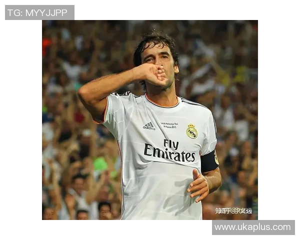 足球球星头像男孩展示运动激情与未来希望的完美结合